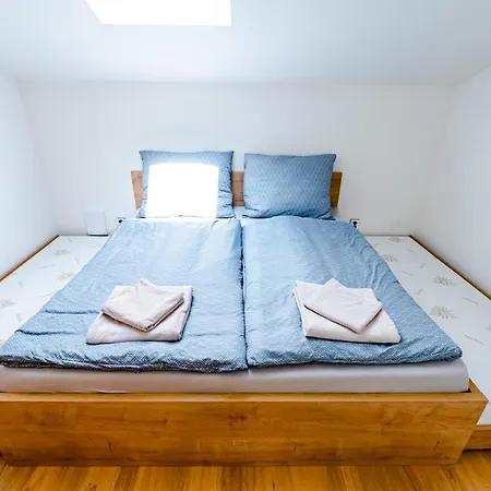 - Dolni Morava Apartment